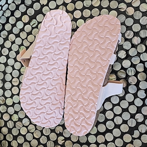 NWOT BIRKENSTOCK Sandles Size 41 - Picture 3 of 3